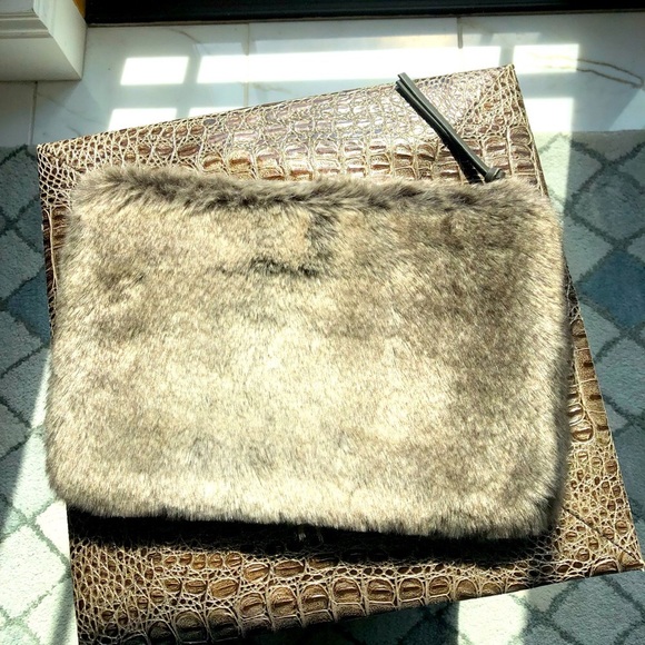 Restoration Hardware iPad case - Picture 3 of 8